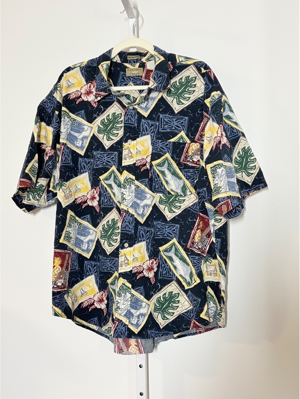 Natural Issue Men’s Hawaiian Aloha Shirt Tropical Fish Palm Print Button Up